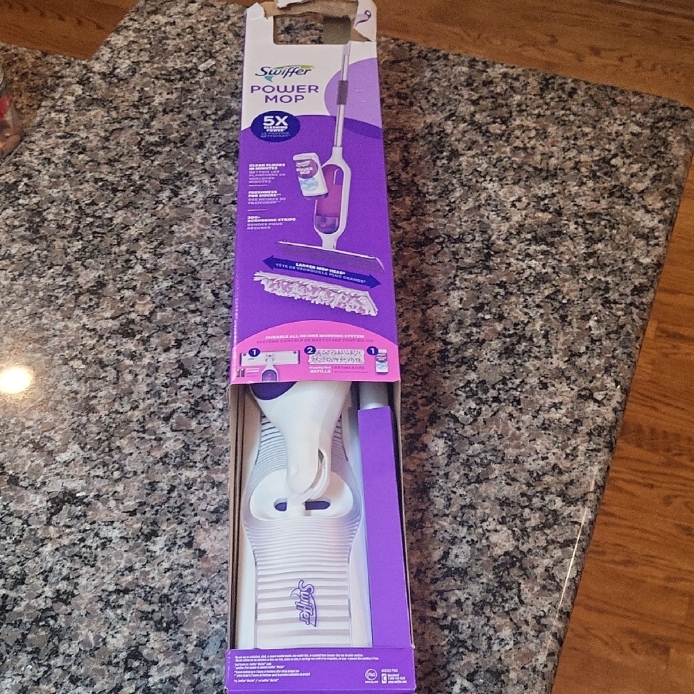 Swiffer Power Mop in Purple and White New in box